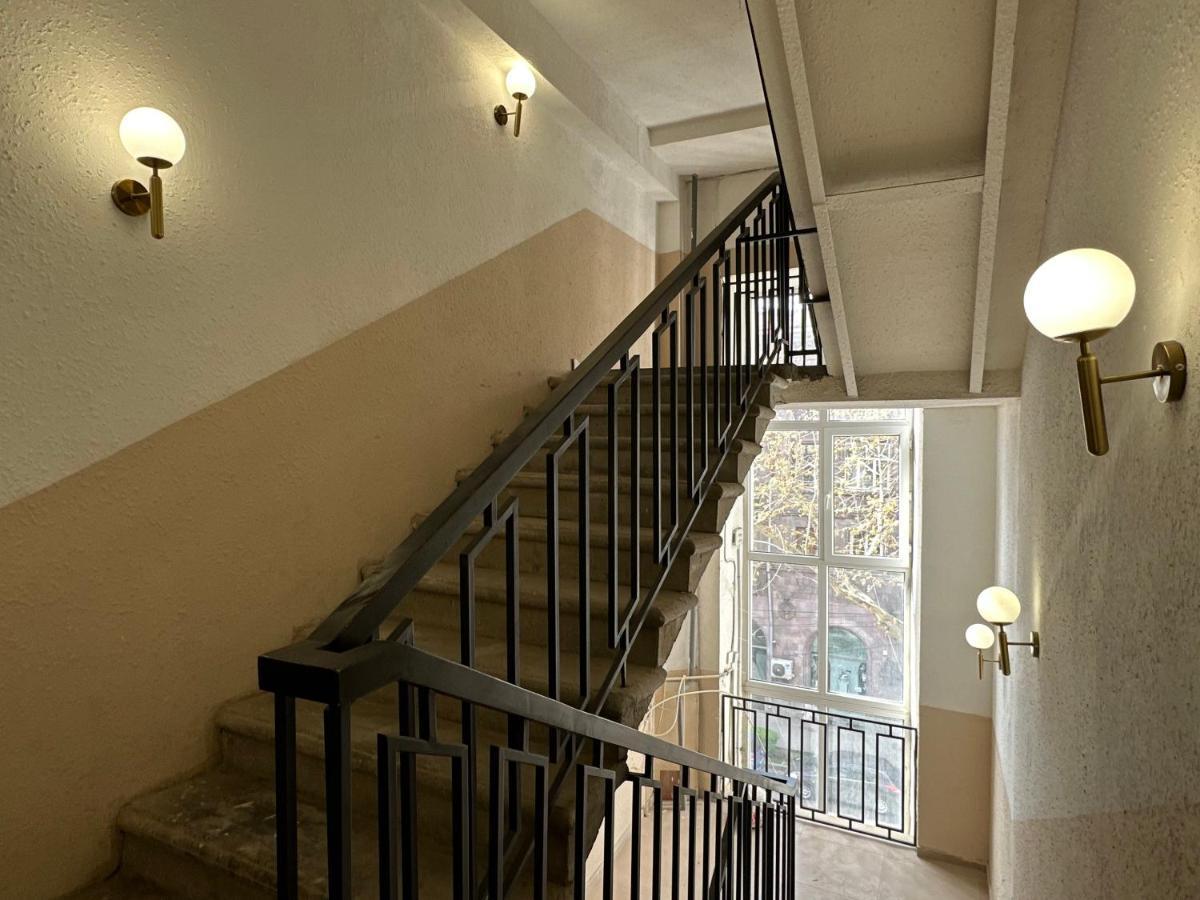 Ris Opera Apartments Yerevan Exterior photo